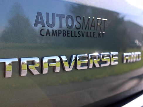 Used 2022 Chevrolet Traverse LT image 6