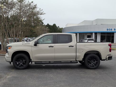 New 2026 Chevrolet Silverado 1500 Custom image 2