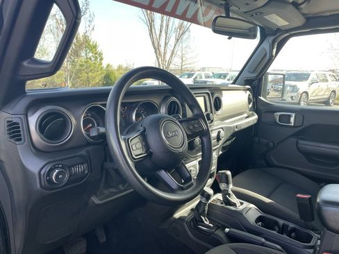 Used 2021 Jeep Wrangler Unlimited Sport image 10