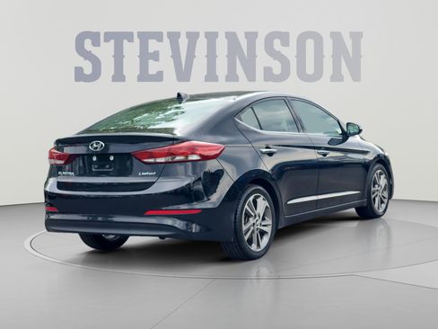 Used 2017 Hyundai Elantra Limited FWD image 5