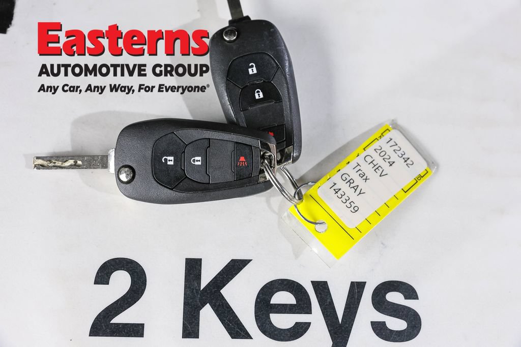 Used 2024 Chevrolet Trax LS FWD image 25