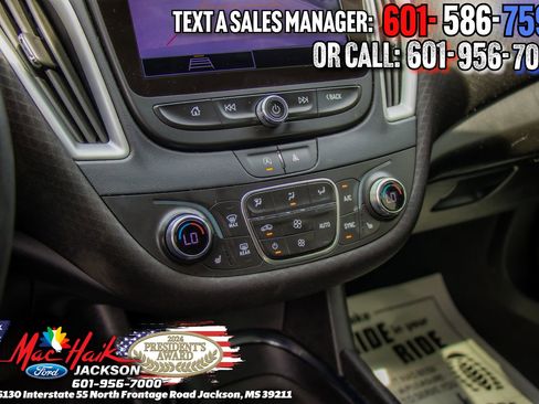 Used 2024 Chevrolet Malibu LT FWD image 15