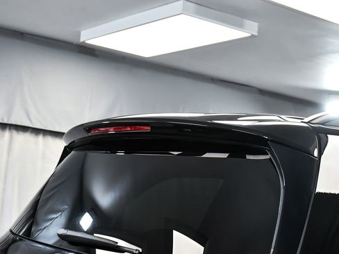 Used 2023 Mercedes-Benz GLS 450 4MATIC image 91