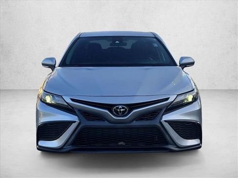 Used 2023 Toyota Camry SE FWD image 2
