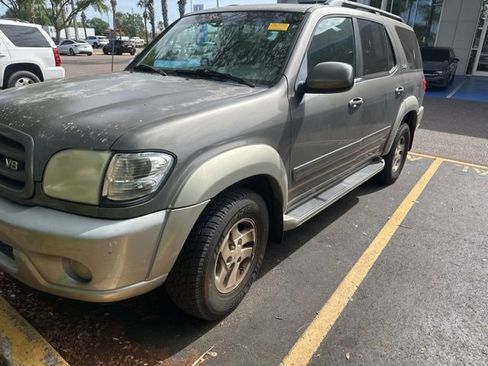 Used 2004 Toyota Sequoia SR5 image 9