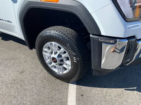 New 2026 GMC Sierra 2500 SLE w/ SLE Convenience Package AWD/4WD image 5