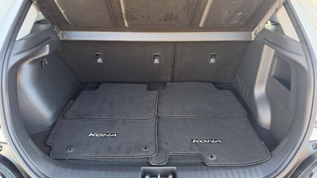 Used 2023 Hyundai Kona SEL AWD/4WD image 9