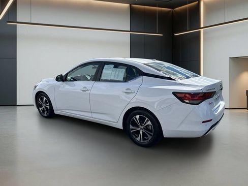 Used 2022 Nissan Sentra SV FWD image 3