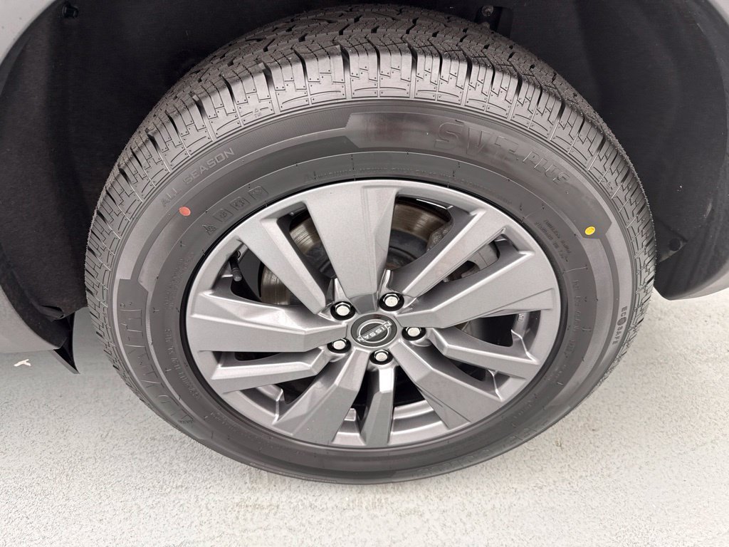 Used 2024 Nissan Pathfinder SV AWD/4WD image 6