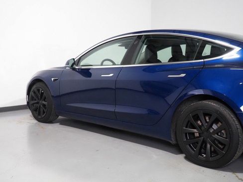 Used 2018 Tesla Model 3 image 44