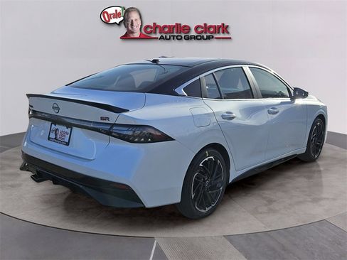 New 2026 Nissan Sentra SR w/ Floor Mat Package image 6