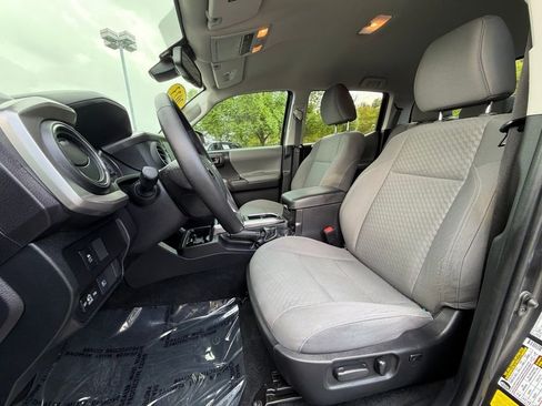 Used 2023 Toyota Tacoma SR5 RWD image 11