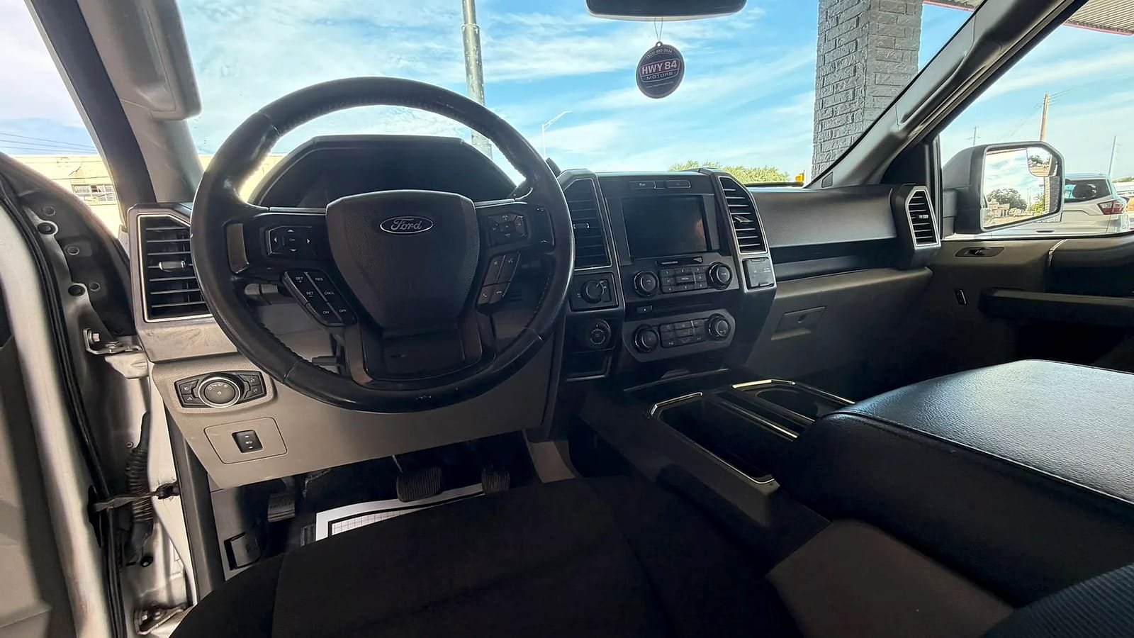 Used 2017 Ford F150 XLT w/ Equipment Group 302A Luxury RWD image 16