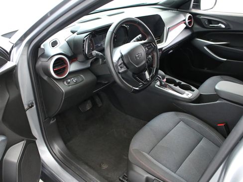 Certified 2024 Chevrolet Trax RS w/ Driver Confidence Package FWD image 23