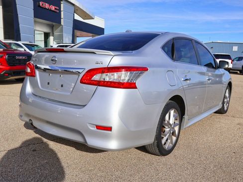 Used 2015 Nissan Sentra SR w/ SR Premium Package image 3
