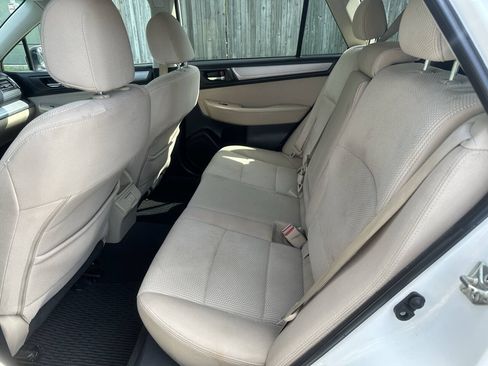 Used 2019 Subaru Outback 2.5i Premium AWD/4WD image 14