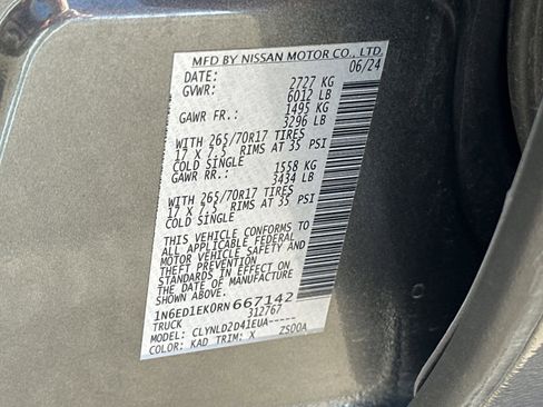 Used 2024 Nissan Frontier PRO-4X image 32