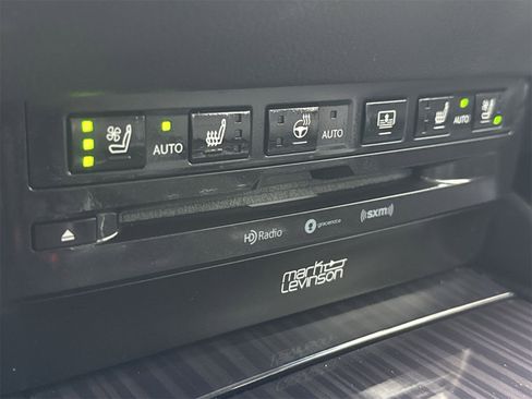 Used 2019 Lexus ES 350 Luxury image 31