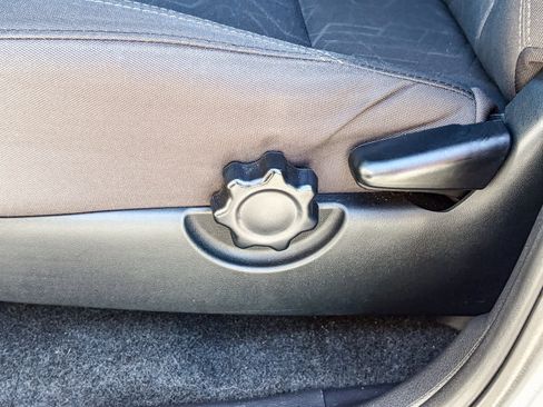 Used 2016 Toyota Tacoma TRD Sport AWD/4WD image 21