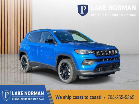 New 2026 Jeep Compass Latitude AWD/4WD image 1