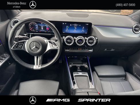 Used 2025 Mercedes-Benz GLA 250 4MATIC w/ Winter Package image 23