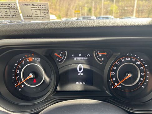 Used 2025 Jeep Wrangler Unlimited Sport AWD/4WD image 35