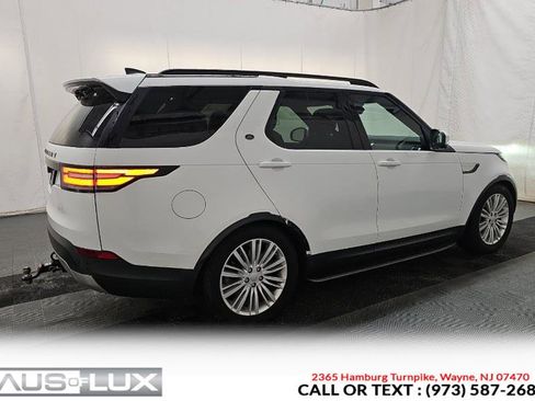 Used 2017 Land Rover Discovery HSE image 10