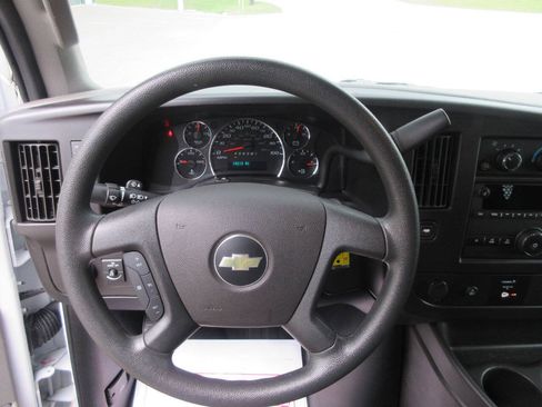 Used 2024 Chevrolet Express 2500 w/ Driver Convenience Package RWD image 10