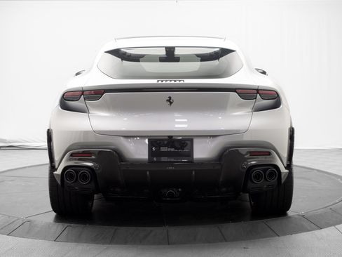 Used 2025 Ferrari Purosangue AWD/4WD image 4