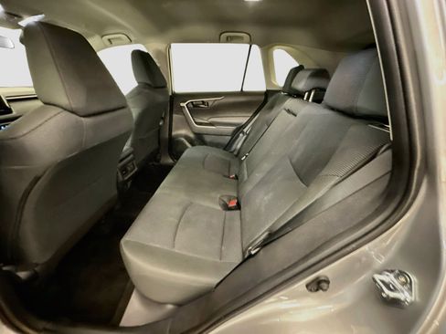 Used 2025 Toyota RAV4 LE AWD/4WD image 28