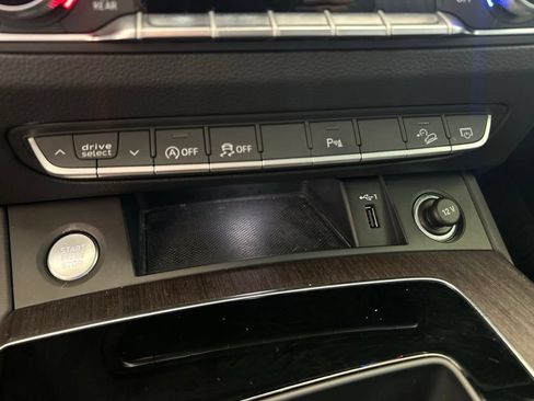 Used 2021 Audi Q5 2.0T Premium Plus w/ Premium Plus Package AWD/4WD image 51