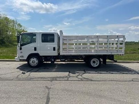 New 2024 Chevrolet Low Cab Forward 5500XD RWD image 2