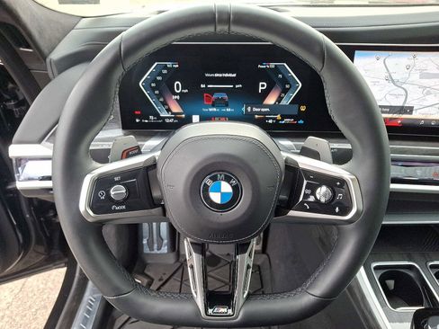 Used 2023 BMW 740i w/ Parking Assistance Package image 20