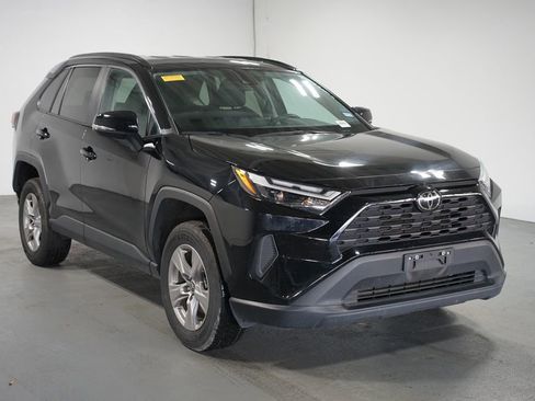 Used 2024 Toyota RAV4 XLE image 3