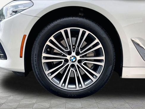 Used 2019 BMW 540i xDrive w/ Convenience Package AWD/4WD image 11