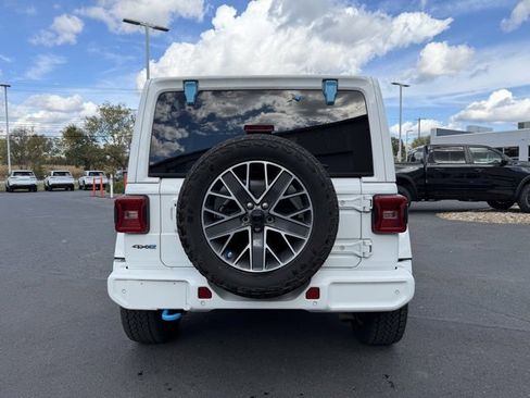 Used 2024 Jeep Wrangler High Altitude AWD/4WD image 15