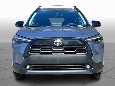 Used 2026 Toyota Corolla Cross XLE image 3