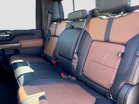 Used 2022 Chevrolet Silverado 2500 High Country image 25