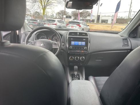 Used 2024 Mitsubishi Outlander Sport SE image 20