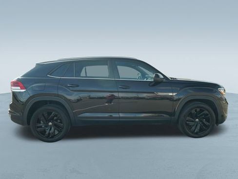 Used 2021 Volkswagen Atlas Cross Sport SE w/ Panoramic Sunroof Package image 9