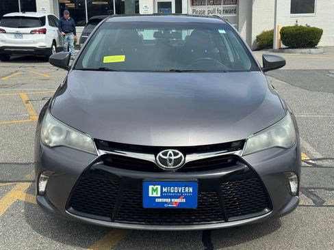 Used 2017 Toyota Camry SE FWD image 9