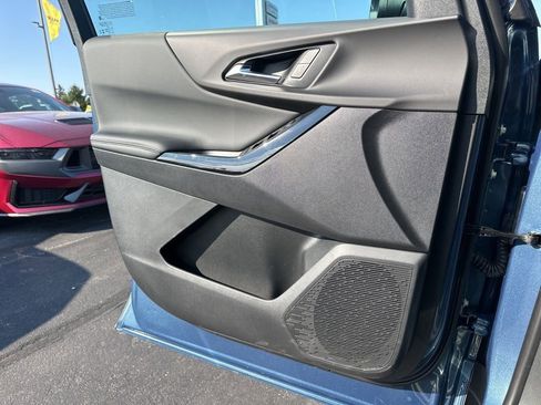 New 2026 Chevrolet Equinox LT w/ LPO, Floor Liner Package image 19