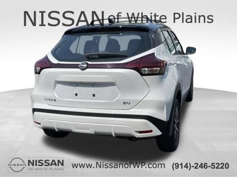 Certified 2023 Nissan Kicks SV FWD image 5