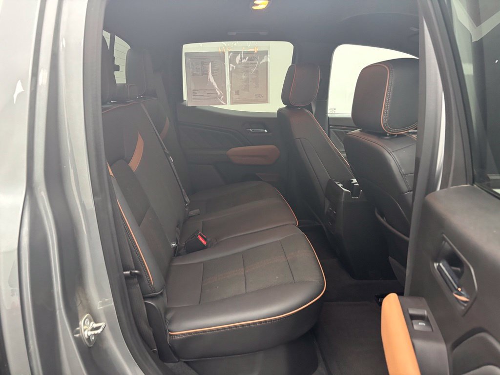 Used 2024 GMC Canyon AT4 w/ Technology Package AWD/4WD image 41
