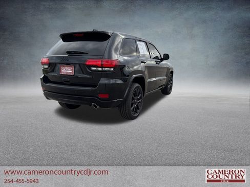Used 2020 Jeep Grand Cherokee Altitude image 6