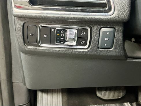 Used 2023 Lincoln Navigator L Reserve image 10