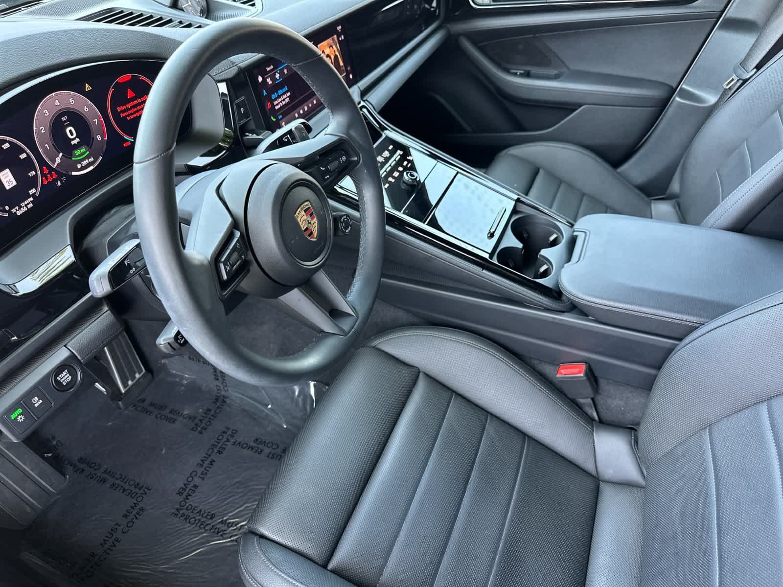 Certified 2025 Porsche Panamera 4 AWD/4WD image 4