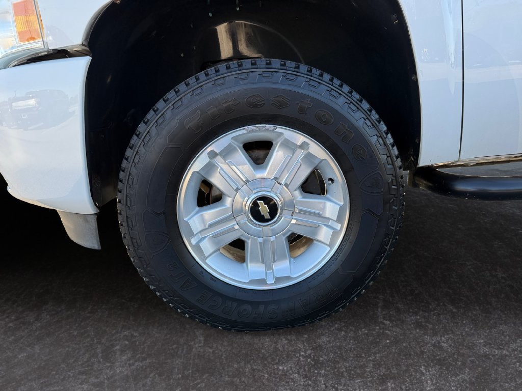 Used 2013 Chevrolet Silverado 1500 LT w/ All-Star Edition AWD/4WD image 9