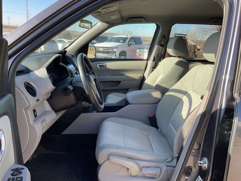 Used 2015 Honda Pilot LX image 16