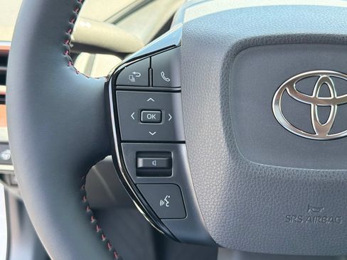 New 2026 Toyota Prius Plug-In Hybrid FWD image 23